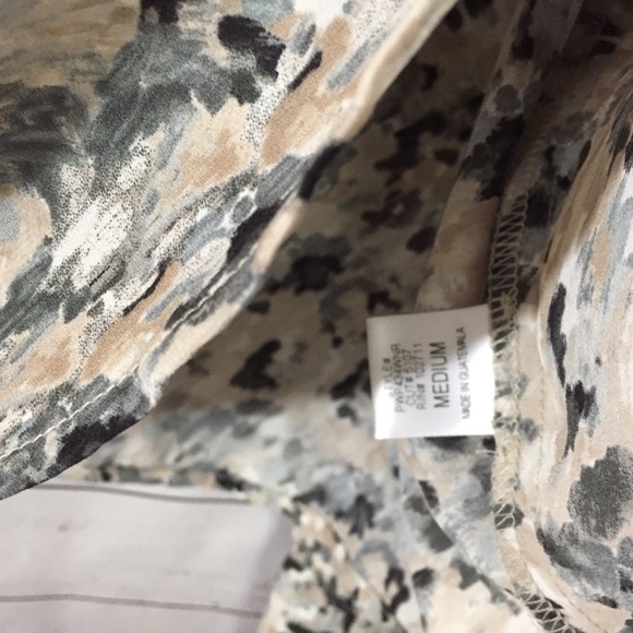 Harlow & Graham Flowy Career Blouse Medium - Picture 6 of 7